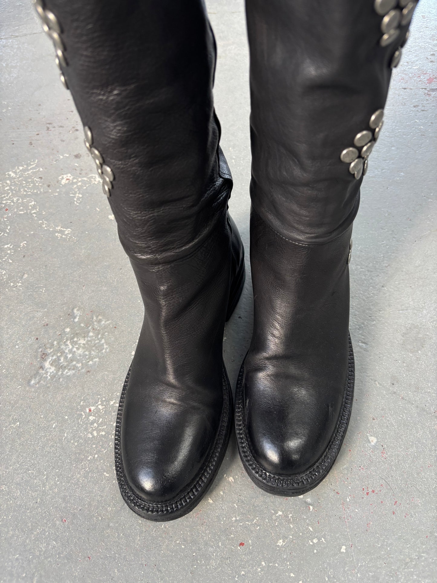 LEATHER STUDDED BOOTS
