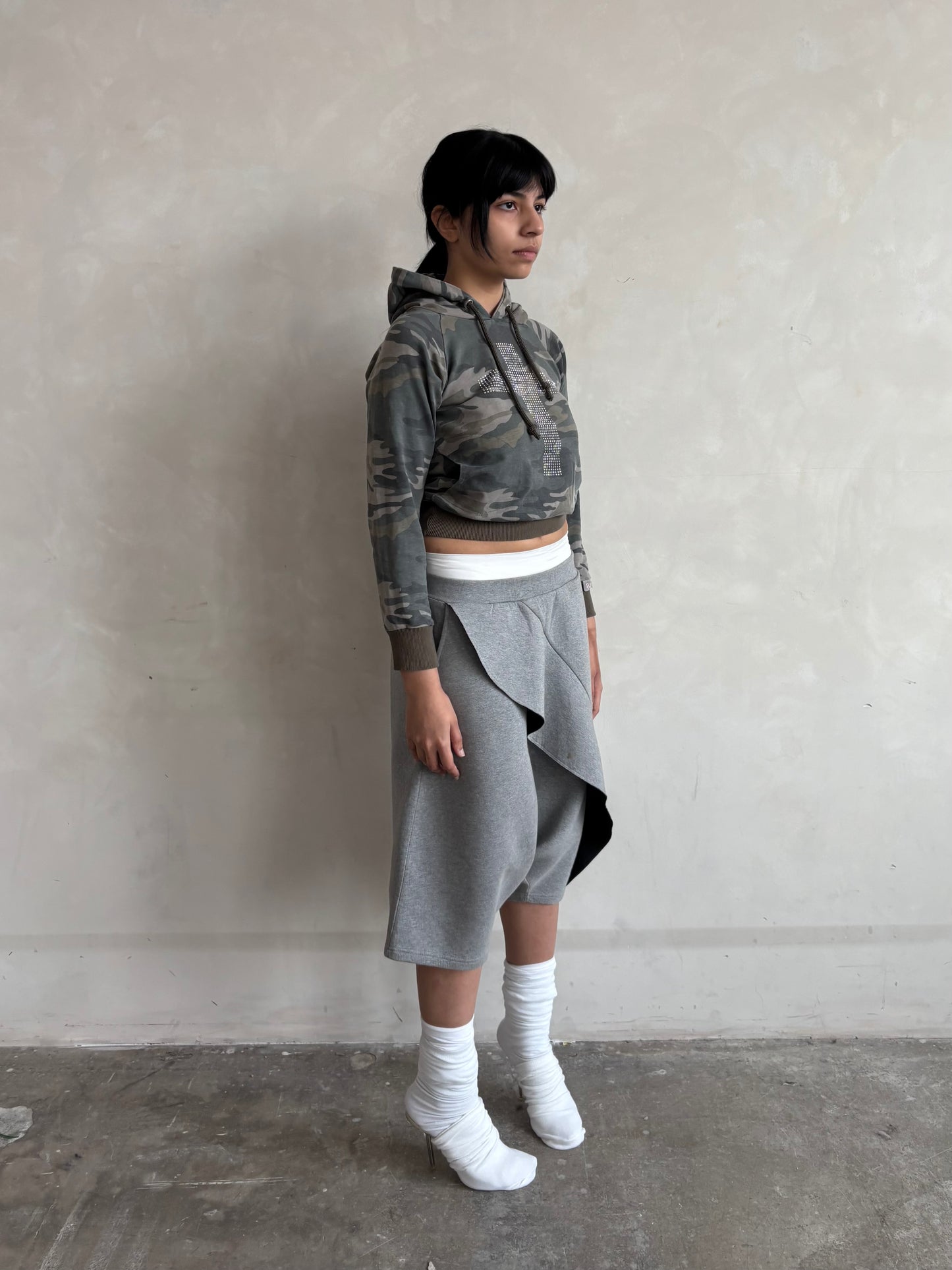 GOMME LOW CROTCH SHORTS