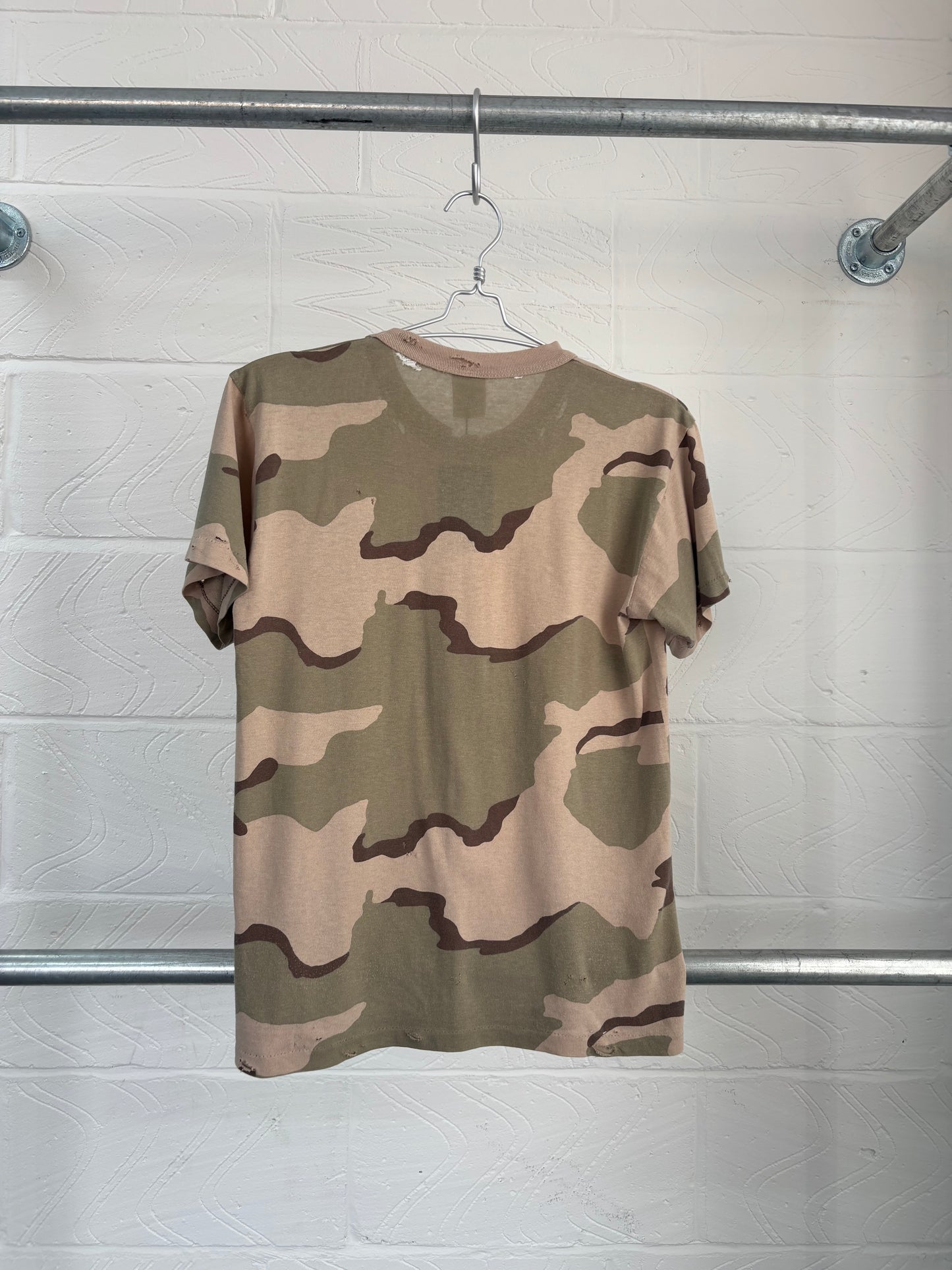 MW X 403: CAMO T-SHIRT 01