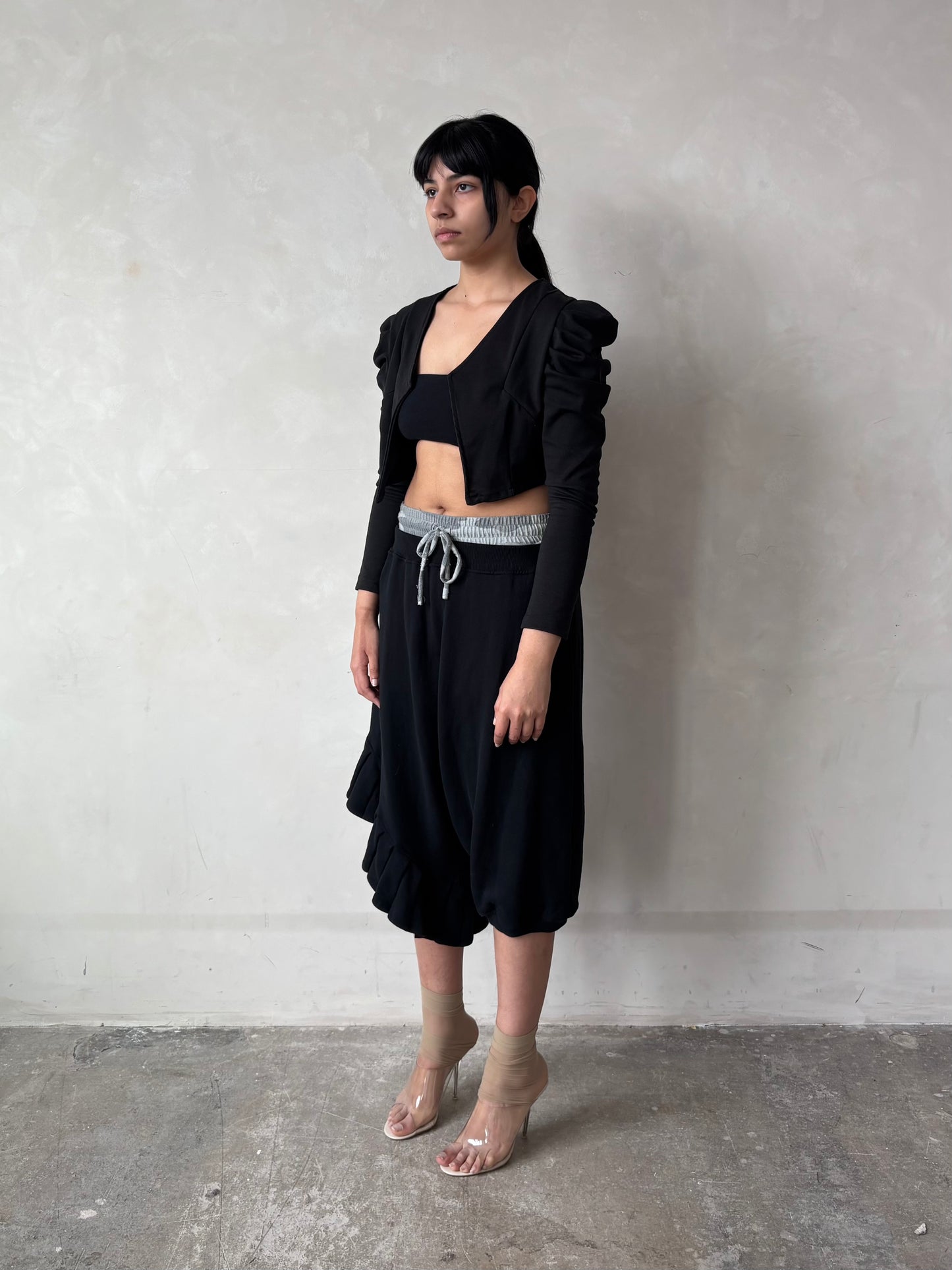 GOMME FRILLY DROP CROTCH SHORTS