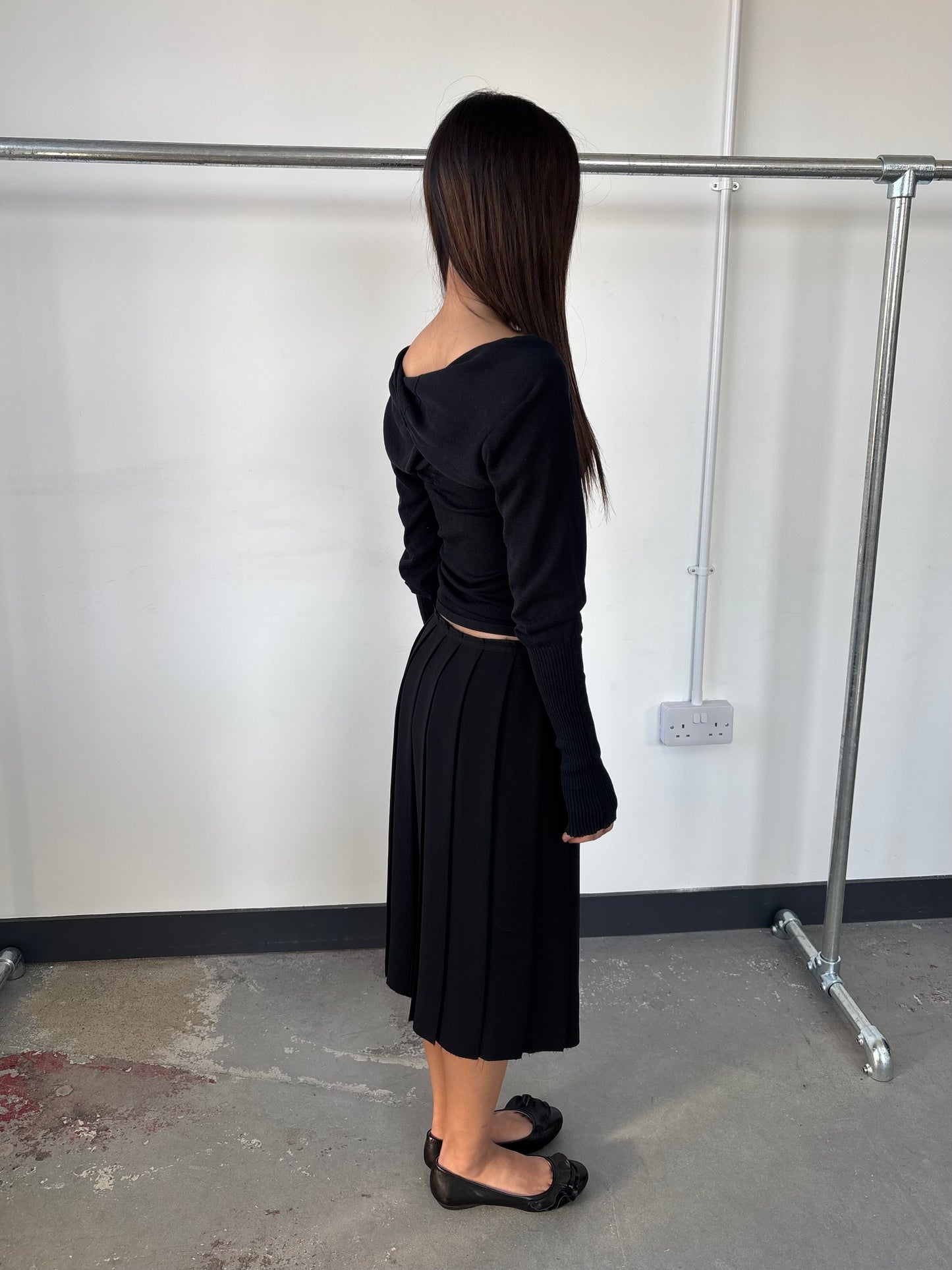 KNIT CROSS BACK SLEEVES