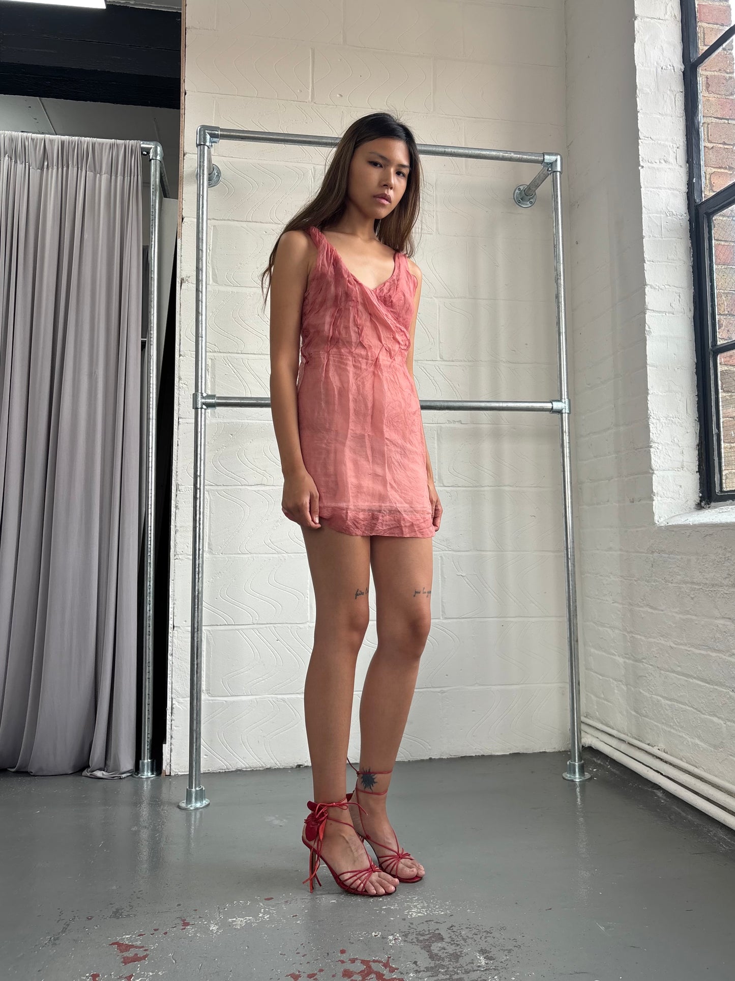 BCBGMAXARZIA RUNWAY LINE SILK DRESS