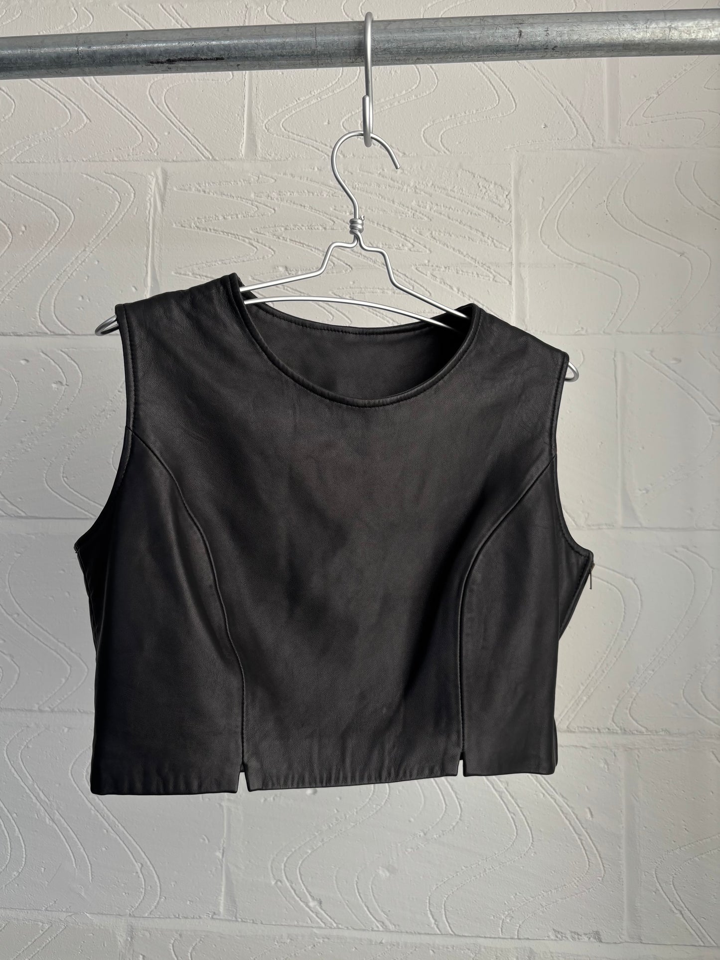 LEATHER STRUCTURED CROP TANK