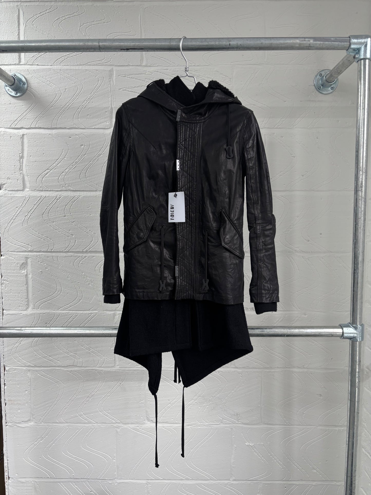 LEATHER JACKET WITH DETACHABLE WOOL