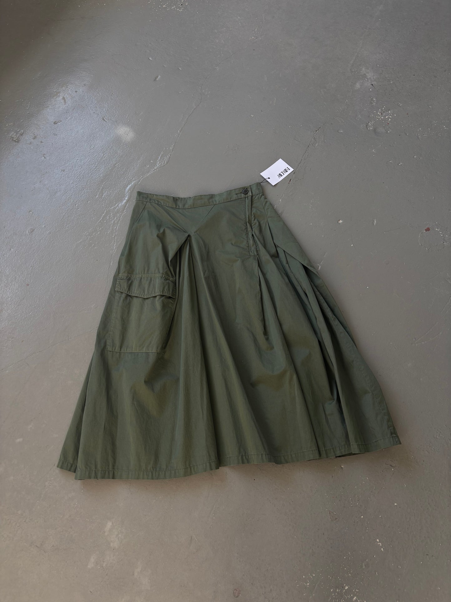 ZUCCA UTILITY PLEAT DETAIL SKIRT