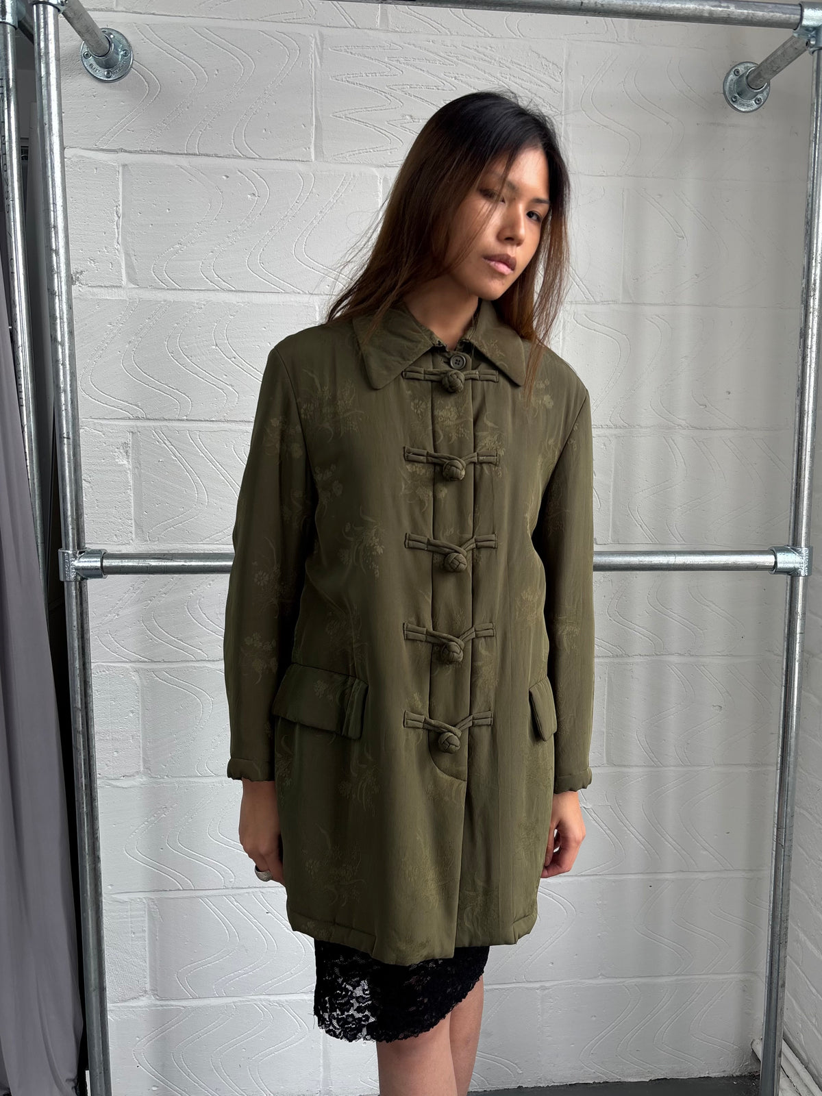 FLORAL JACKET WITH CHINESE KNOT FASTENINGS