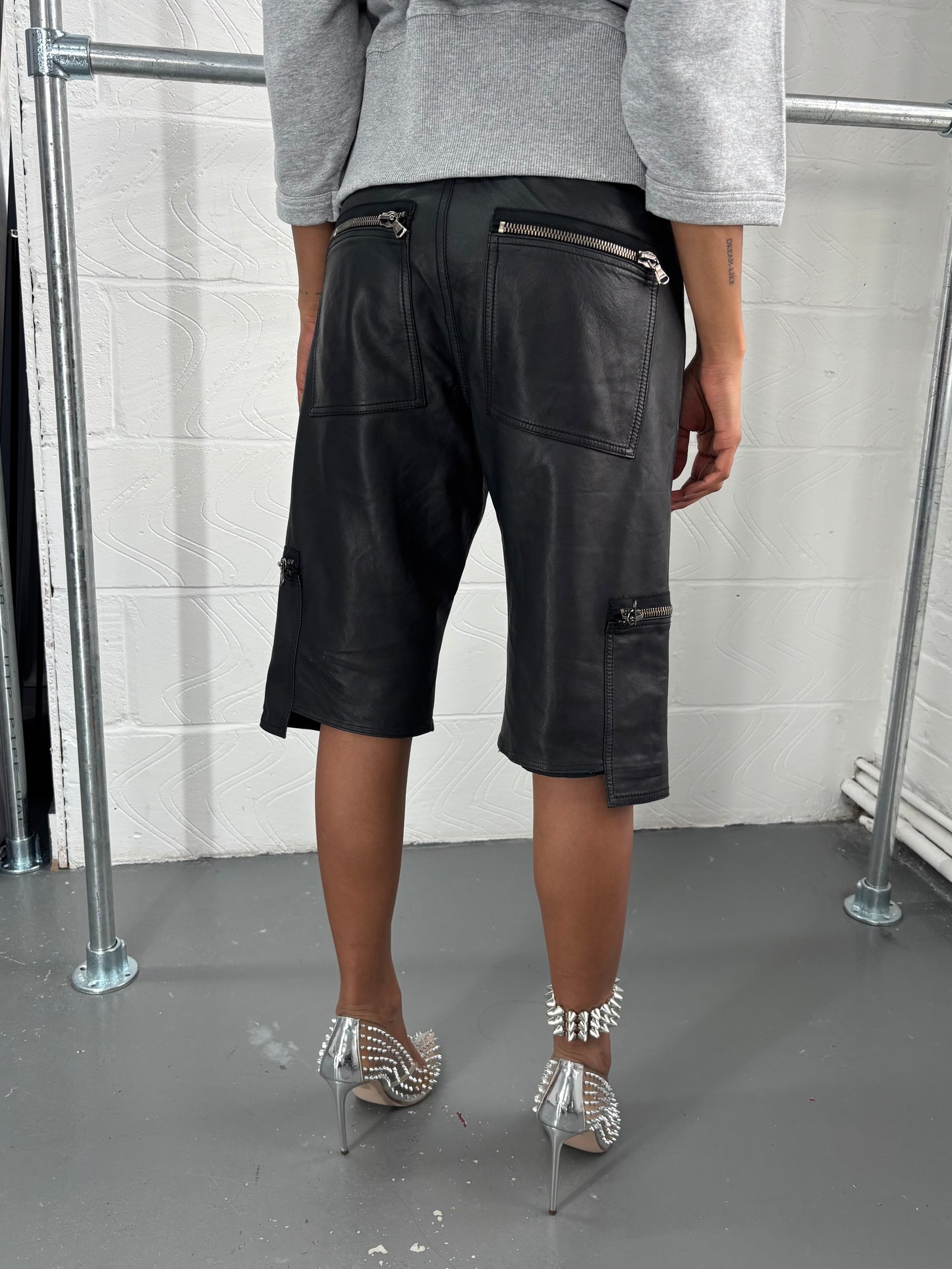 MARC JACOBS LEATHER SHORTS WITH ZIP DETAIL