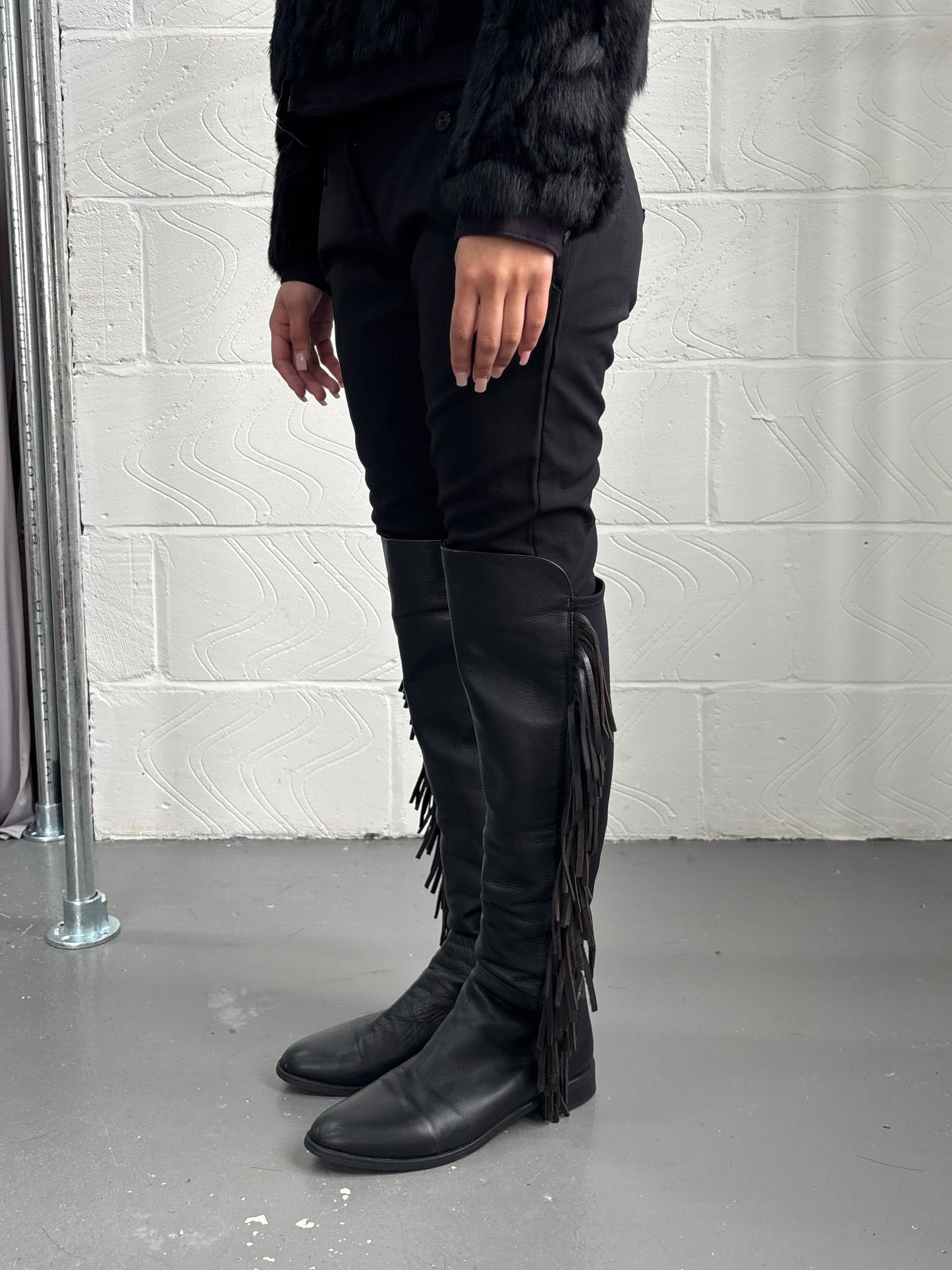 LEATHER FRINGE BOOTS