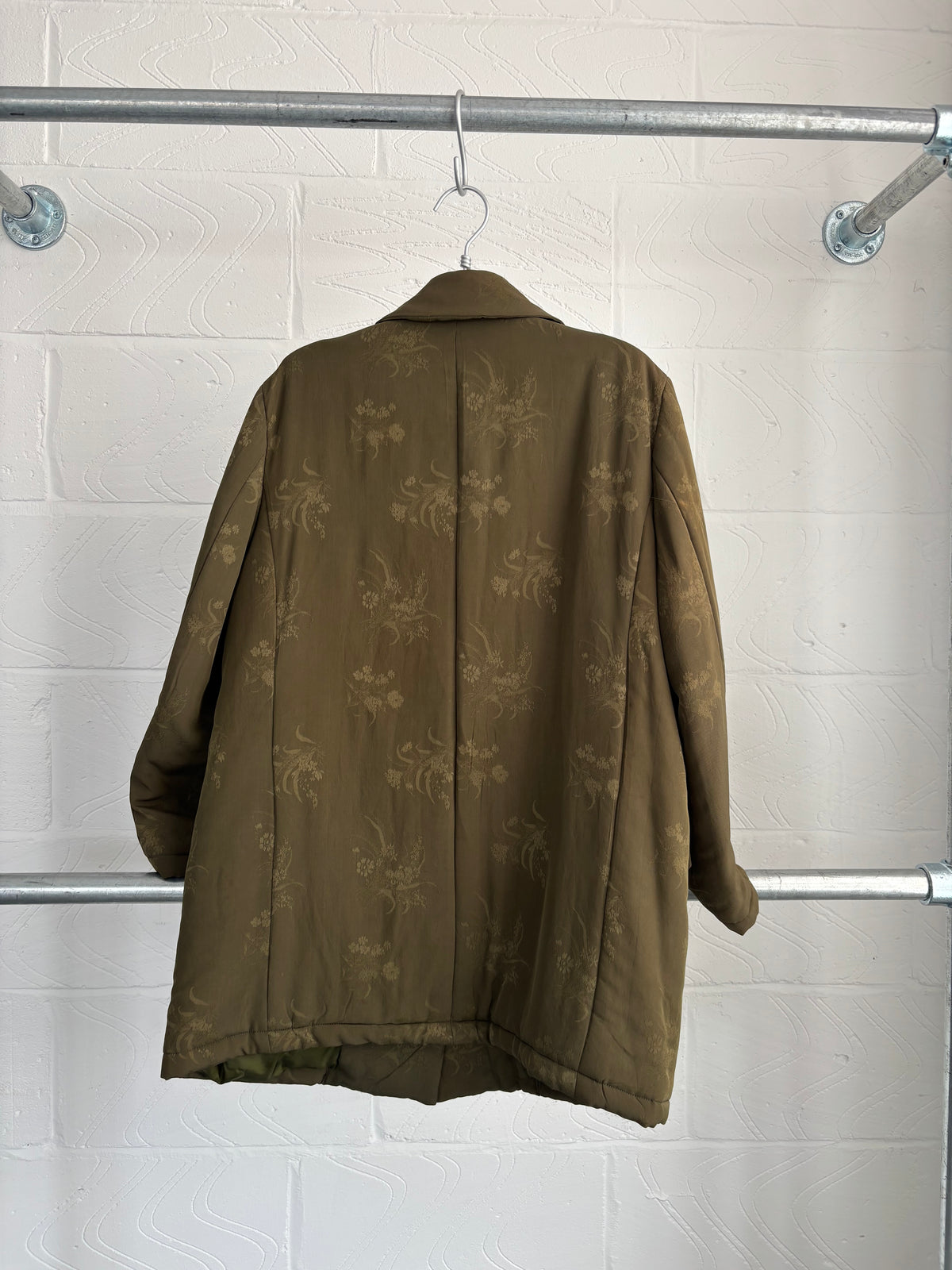 FLORAL JACKET WITH CHINESE KNOT FASTENINGS