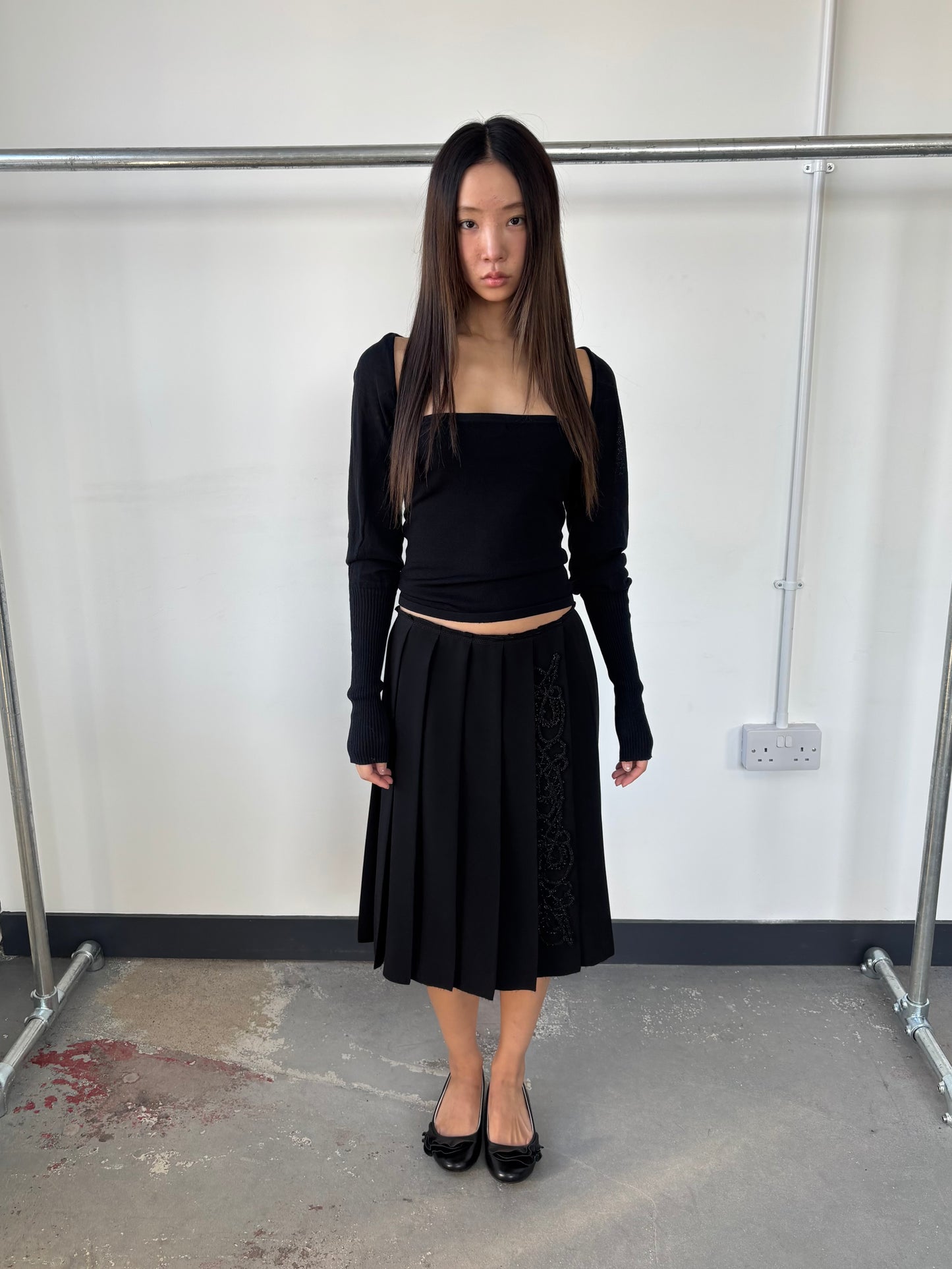 KNIT CROSS BACK SLEEVES