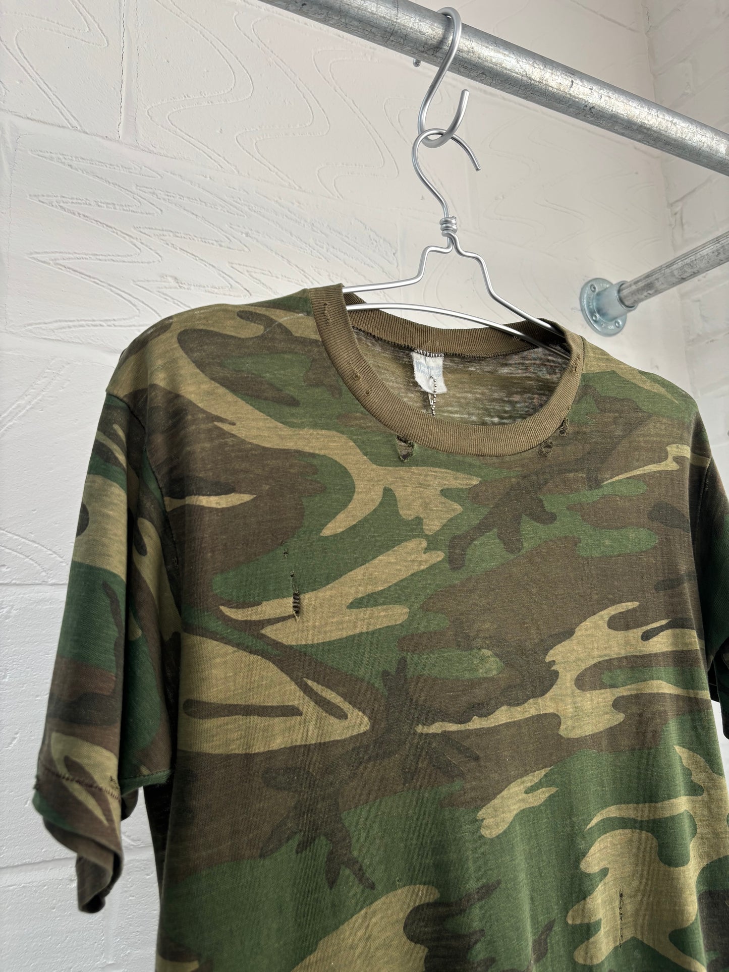MW X 403: CAMO T-SHIRT 02