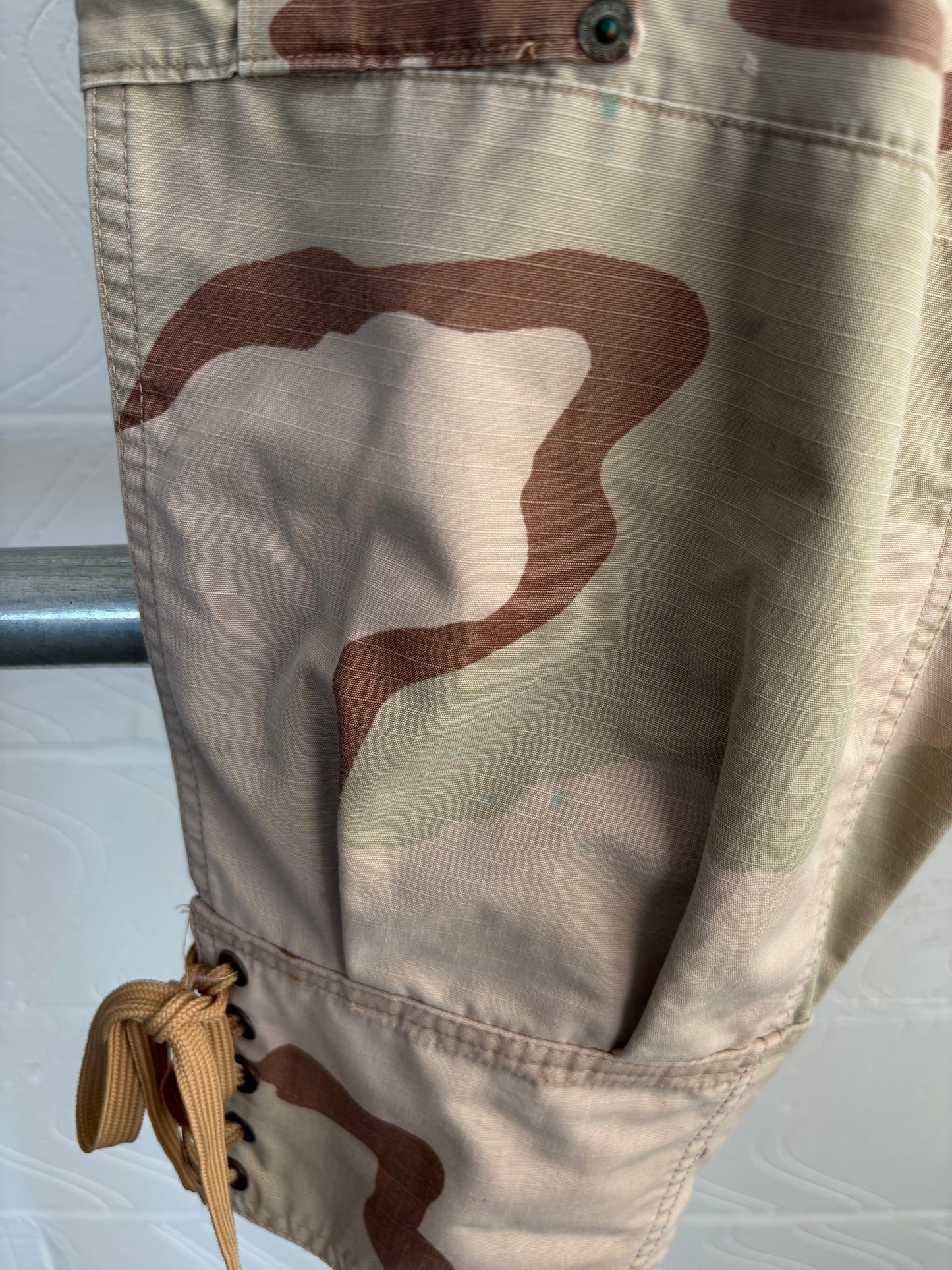 GAETANO NAVARRO CAMO CROPPED TROUSERS