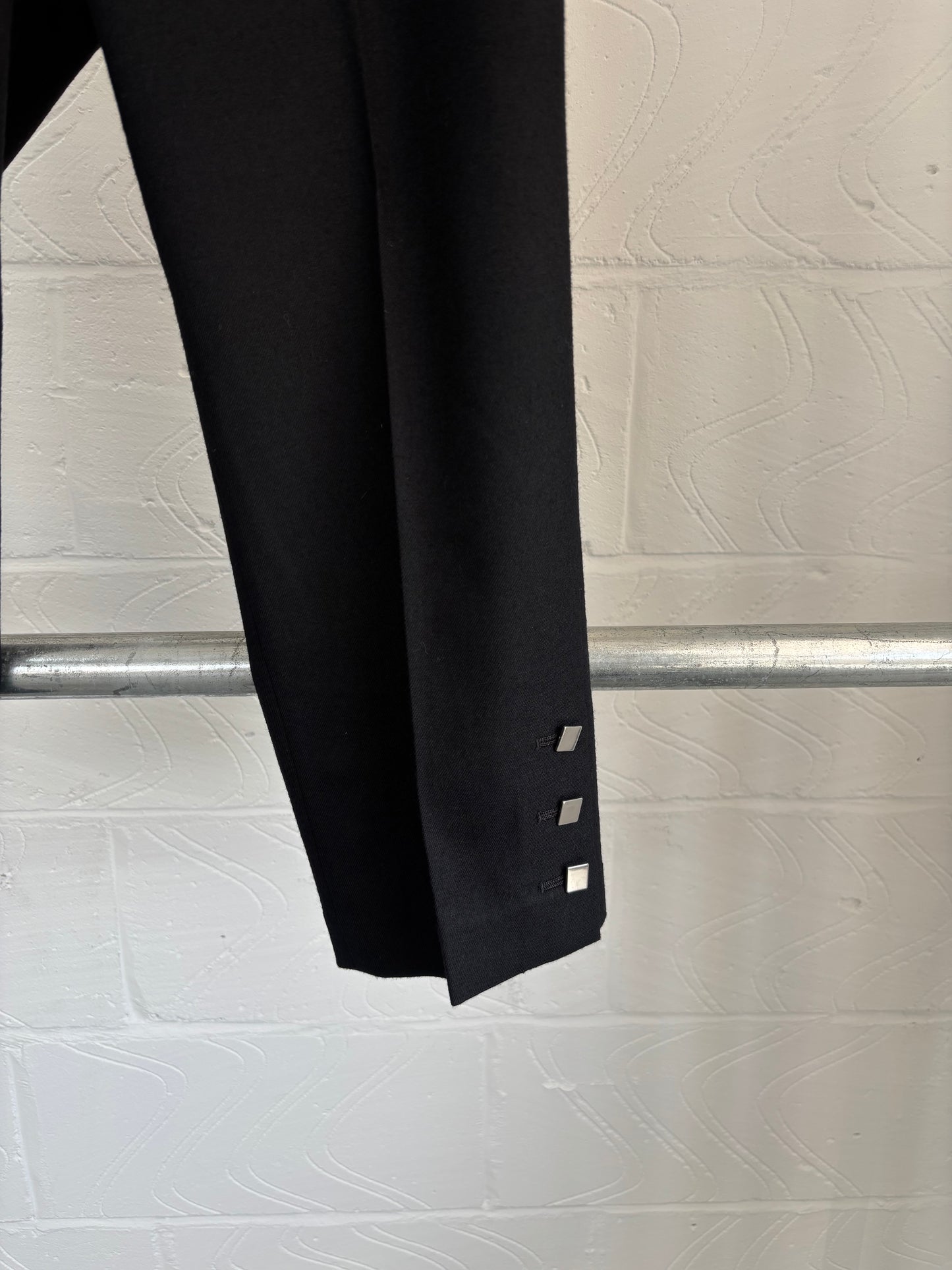 COURRÈGES WOOL CAPRIS