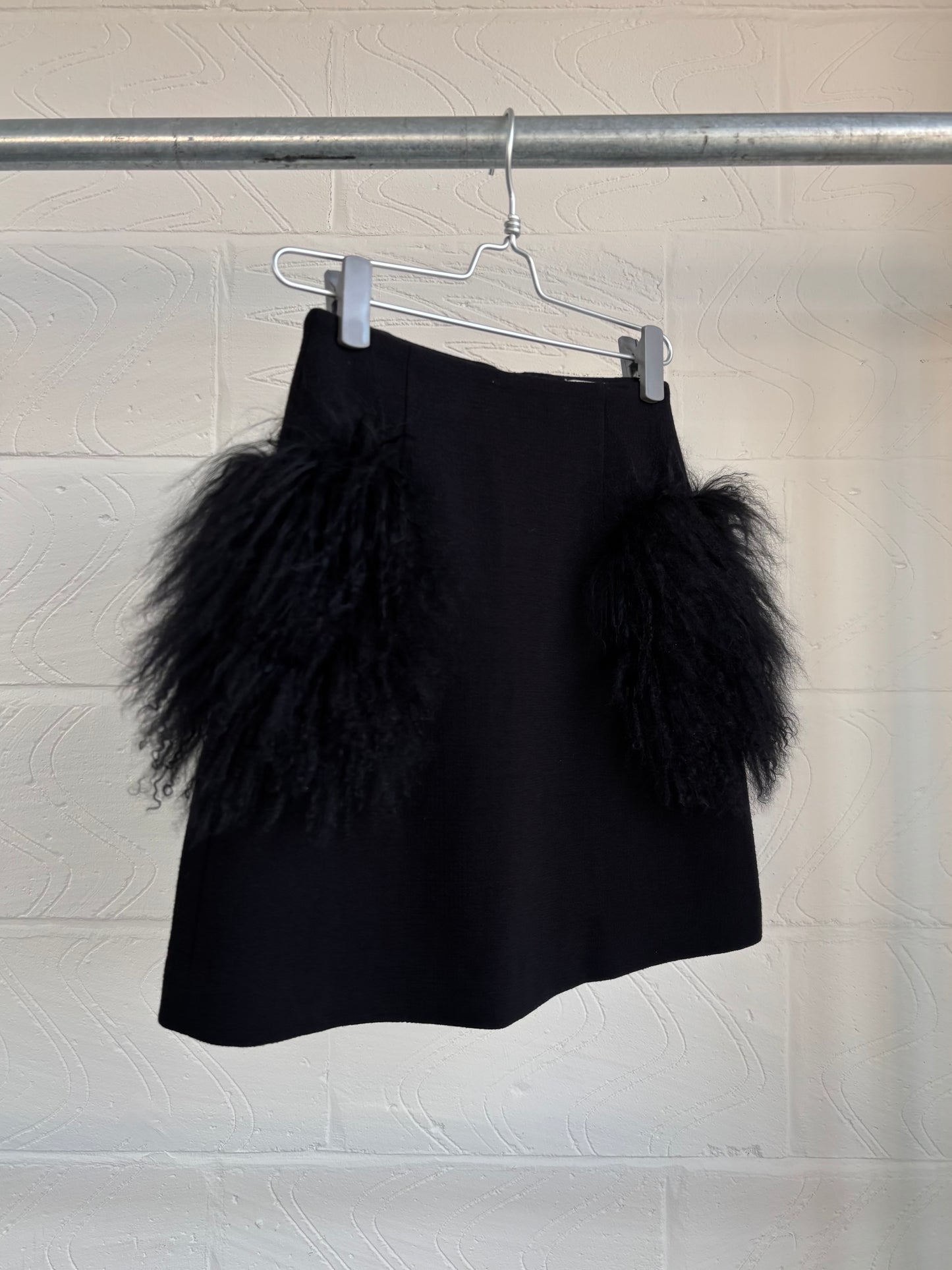 WOOL SKIRT WITH LAMB FUR DETAIL