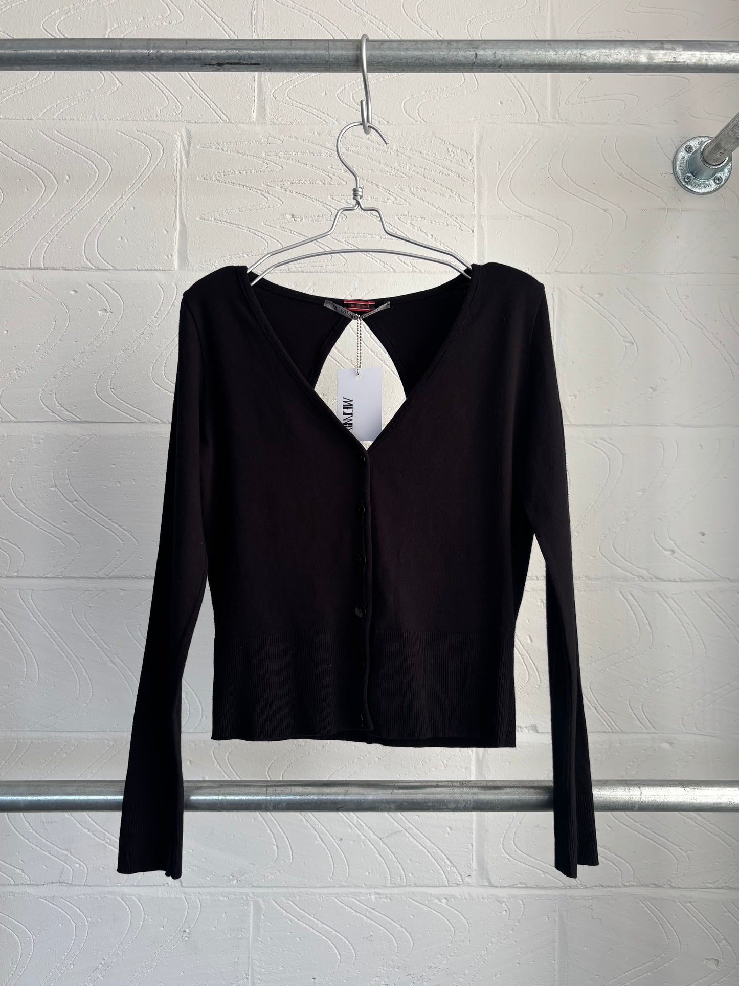 EXPOSED BACK CARDIGAN