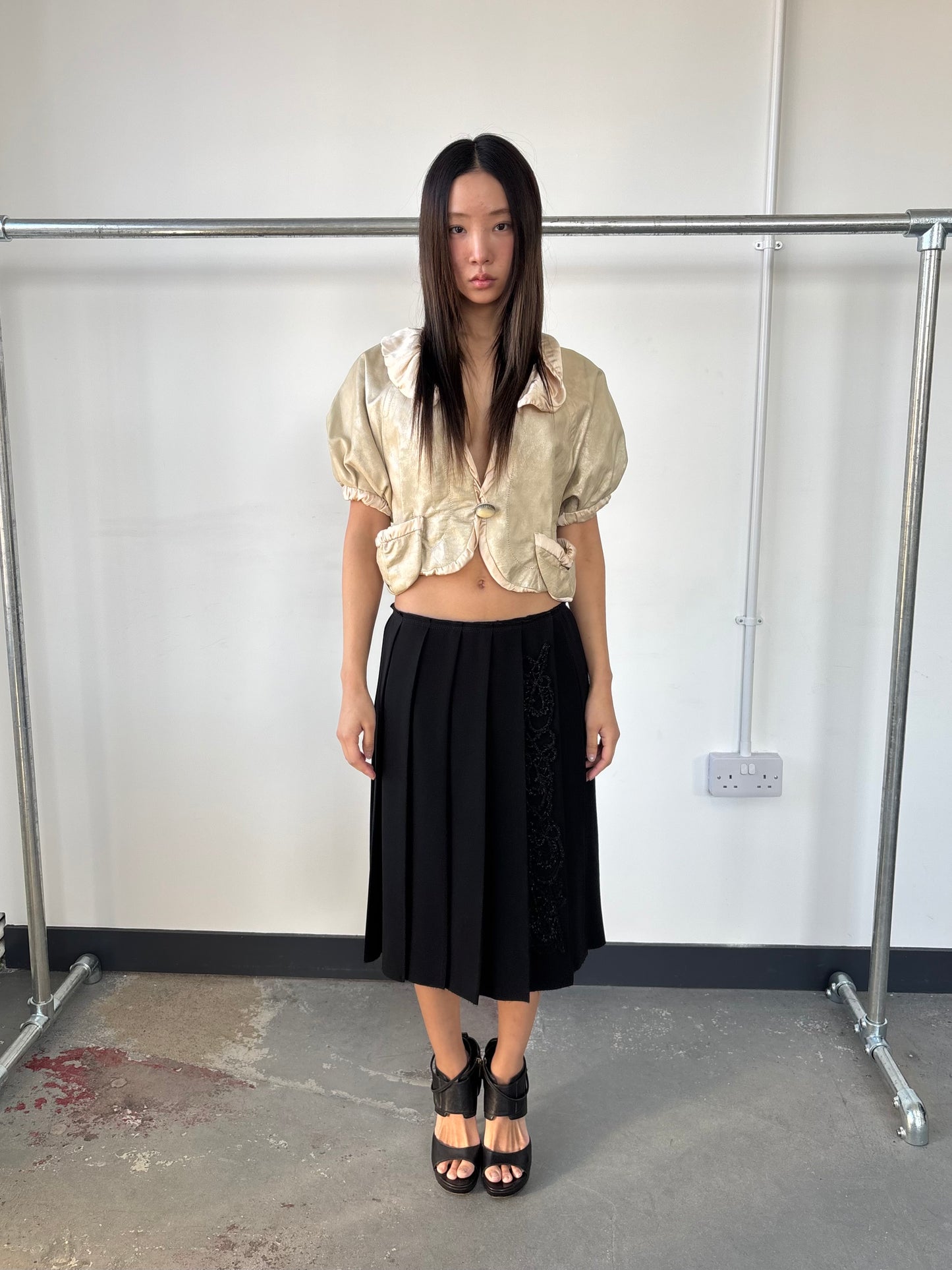 LAMB LEATHER PUFF SLEEVE TOP