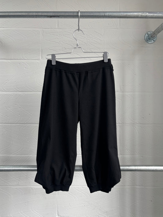 HITCHED BUBBLE CROP TROUSERS