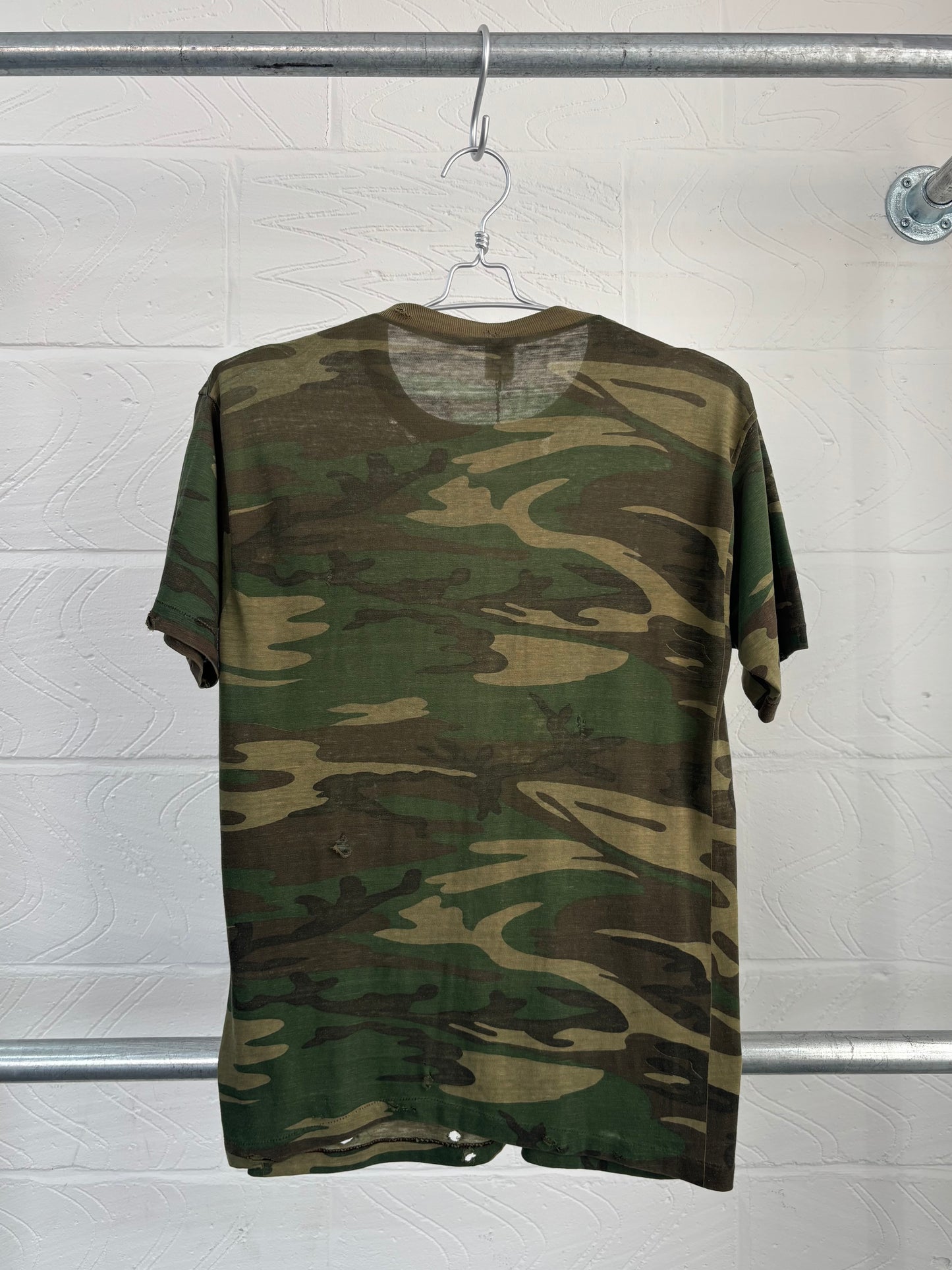 MW X 403: CAMO T-SHIRT 02