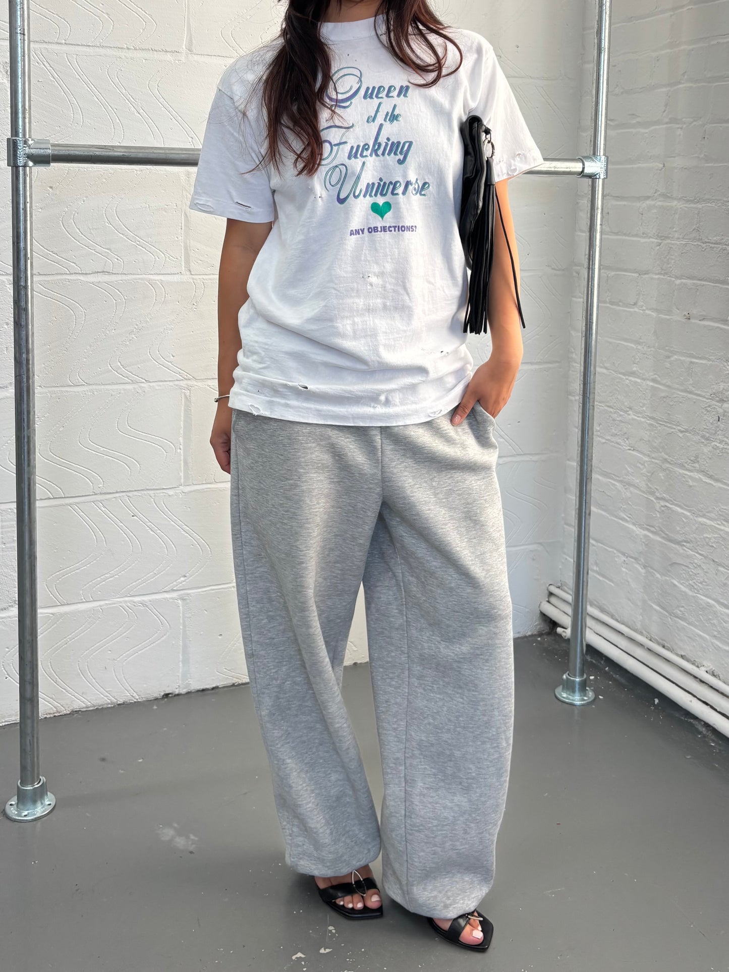 MW X 403: 90S QUEEN OF THE UNIVERSE T-SHIRT