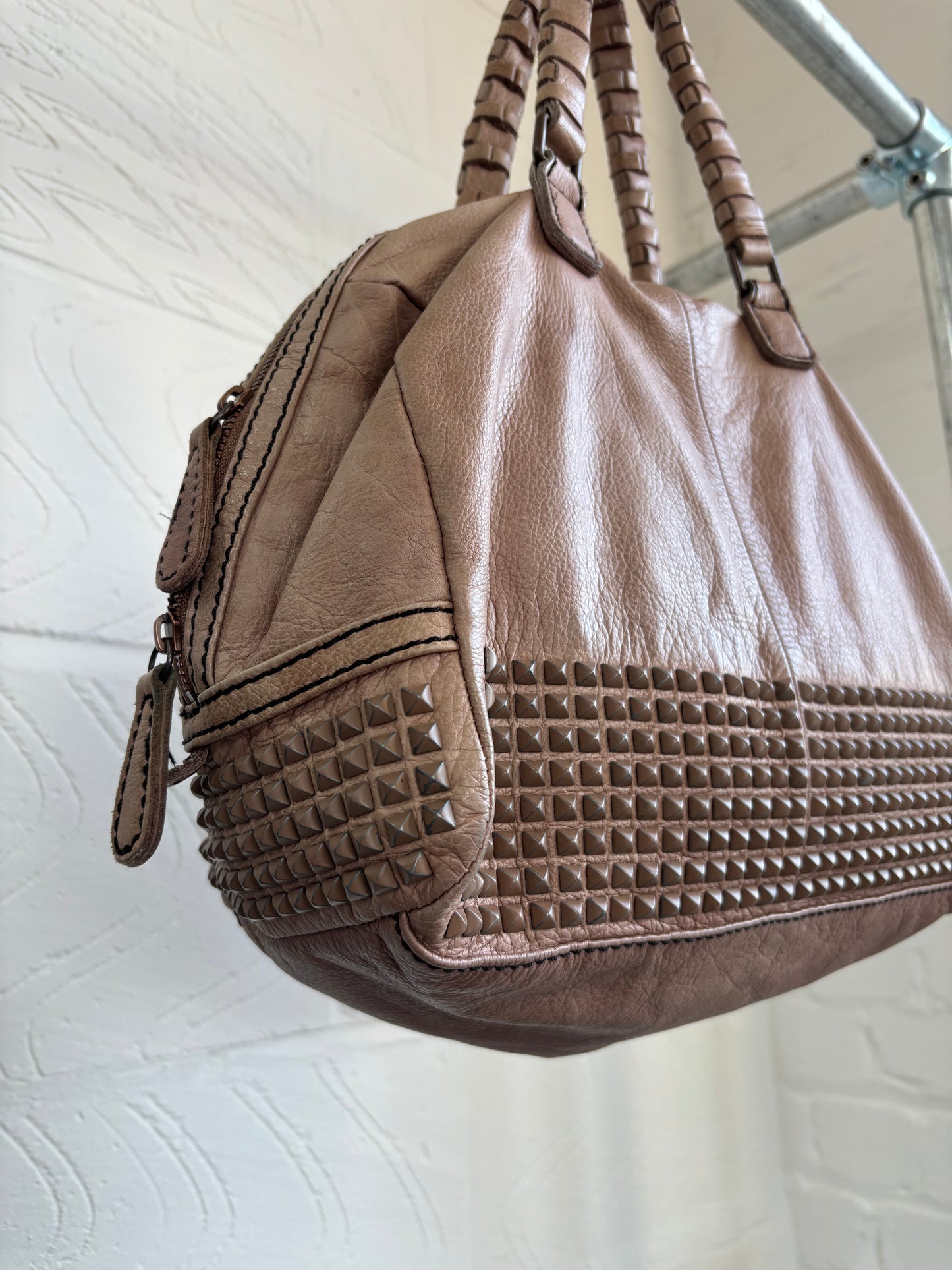 NUDE PINK STUDDED LEATHER BAG