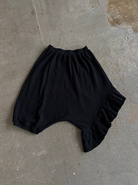 GOMME FRILLY DROP CROTCH SHORTS