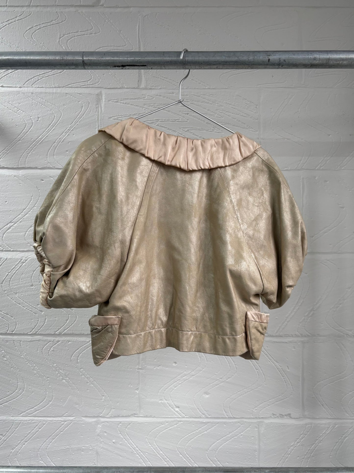 LAMB LEATHER PUFF SLEEVE TOP