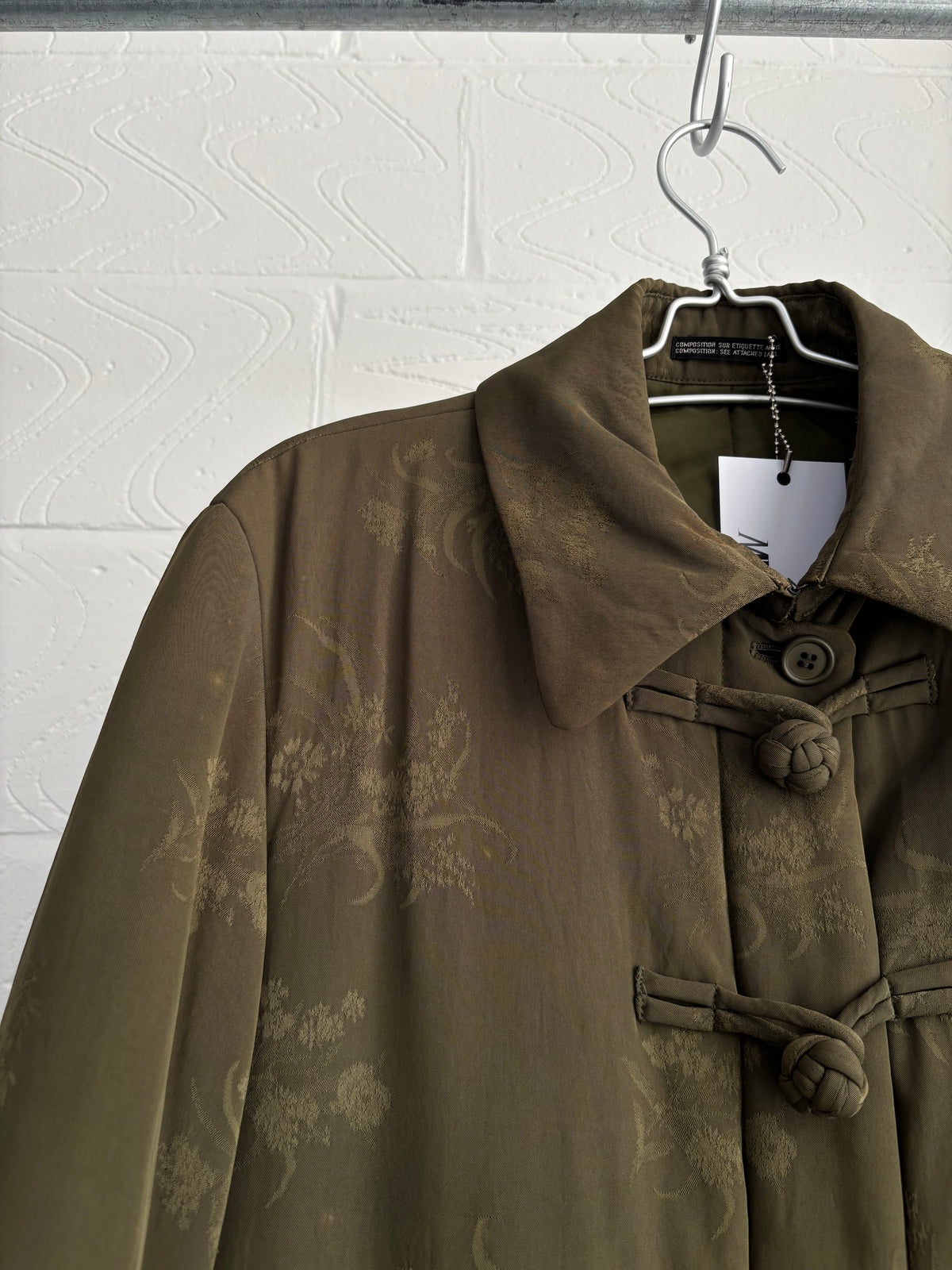 FLORAL JACKET WITH CHINESE KNOT FASTENINGS