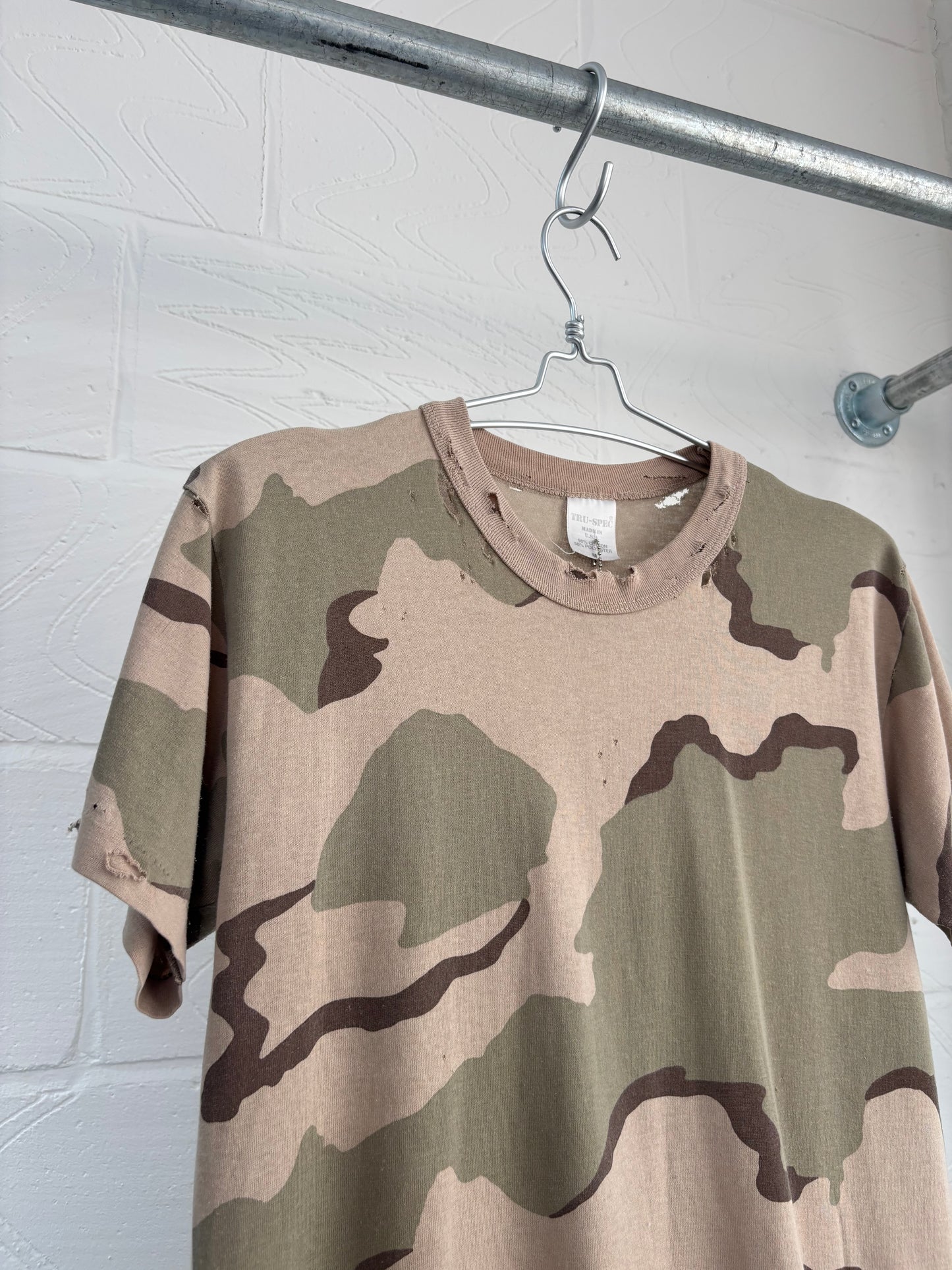 MW X 403: CAMO T-SHIRT 01