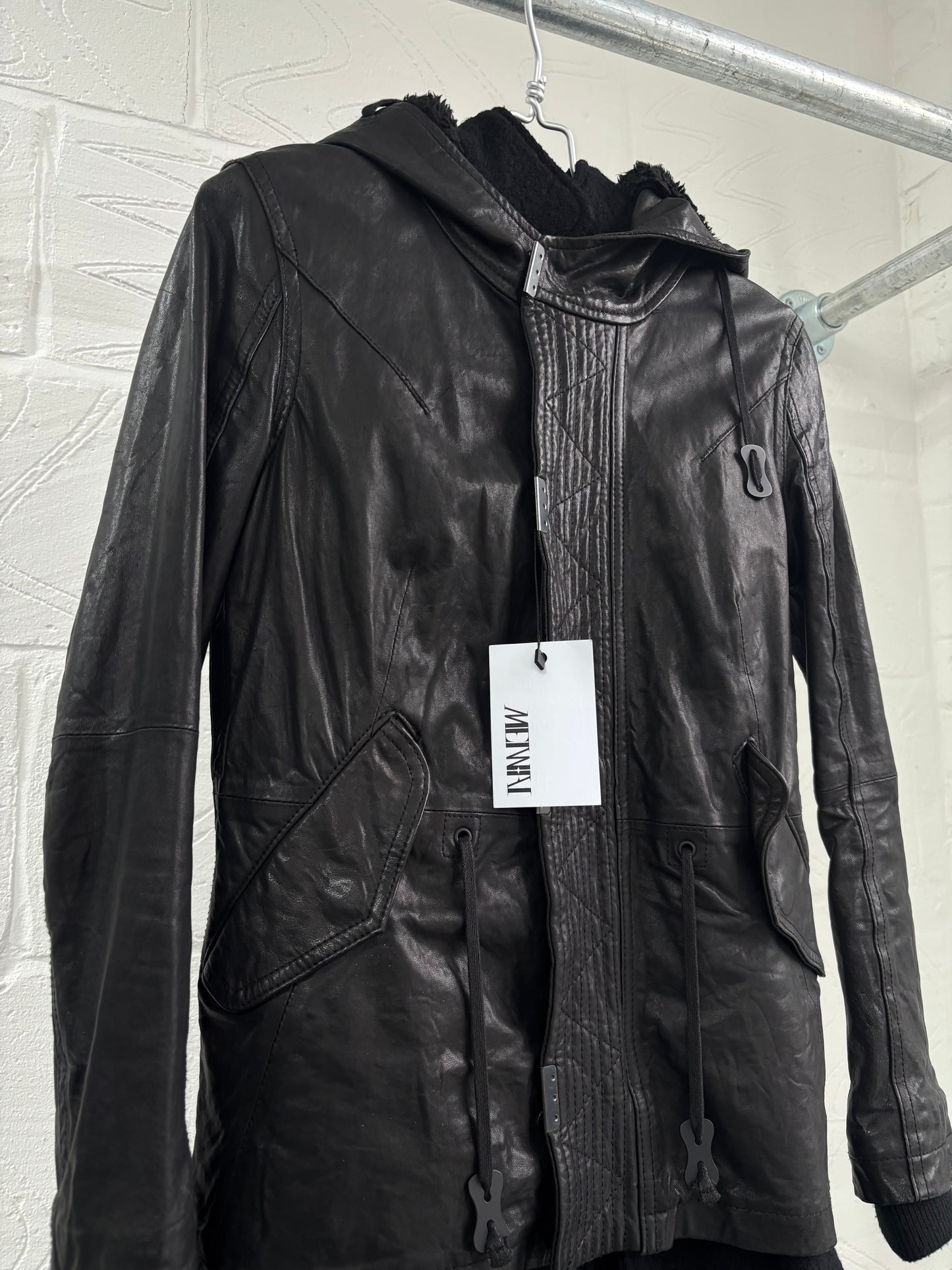 LEATHER JACKET WITH DETACHABLE WOOL