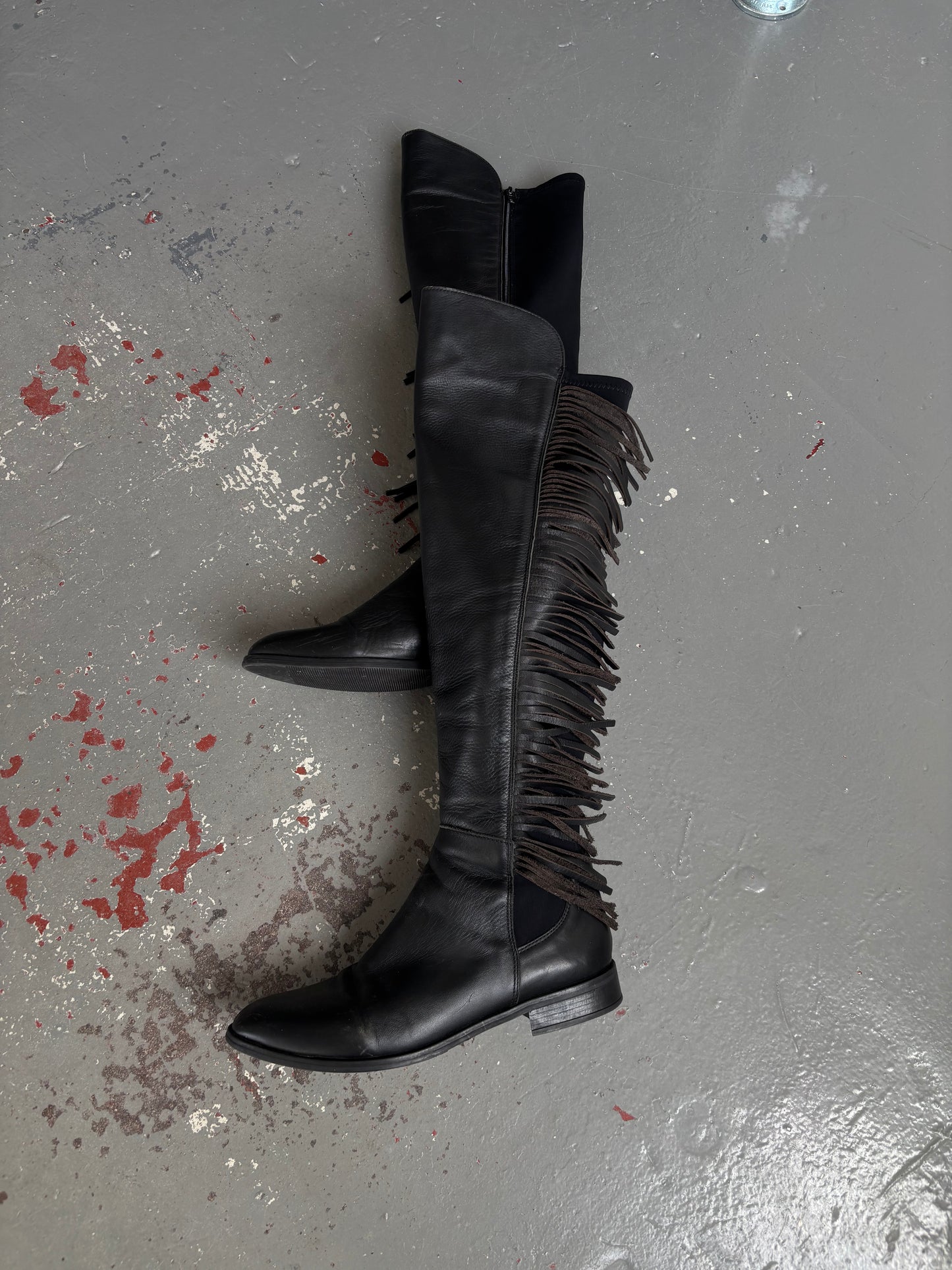 LEATHER FRINGE BOOTS
