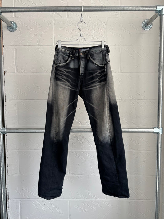 LEVI’S ENGINEERED JEANS