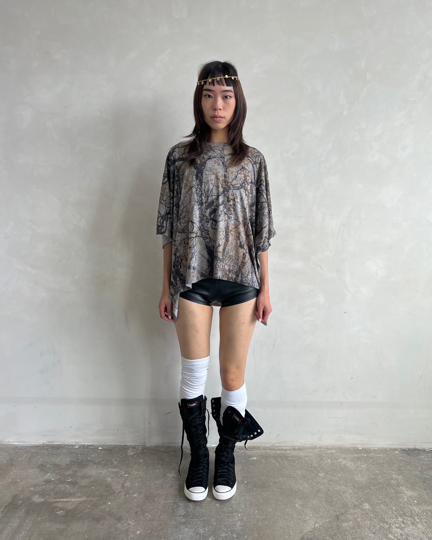 ZUCCA FOLIAGE OVERSIZED BATWING TOP