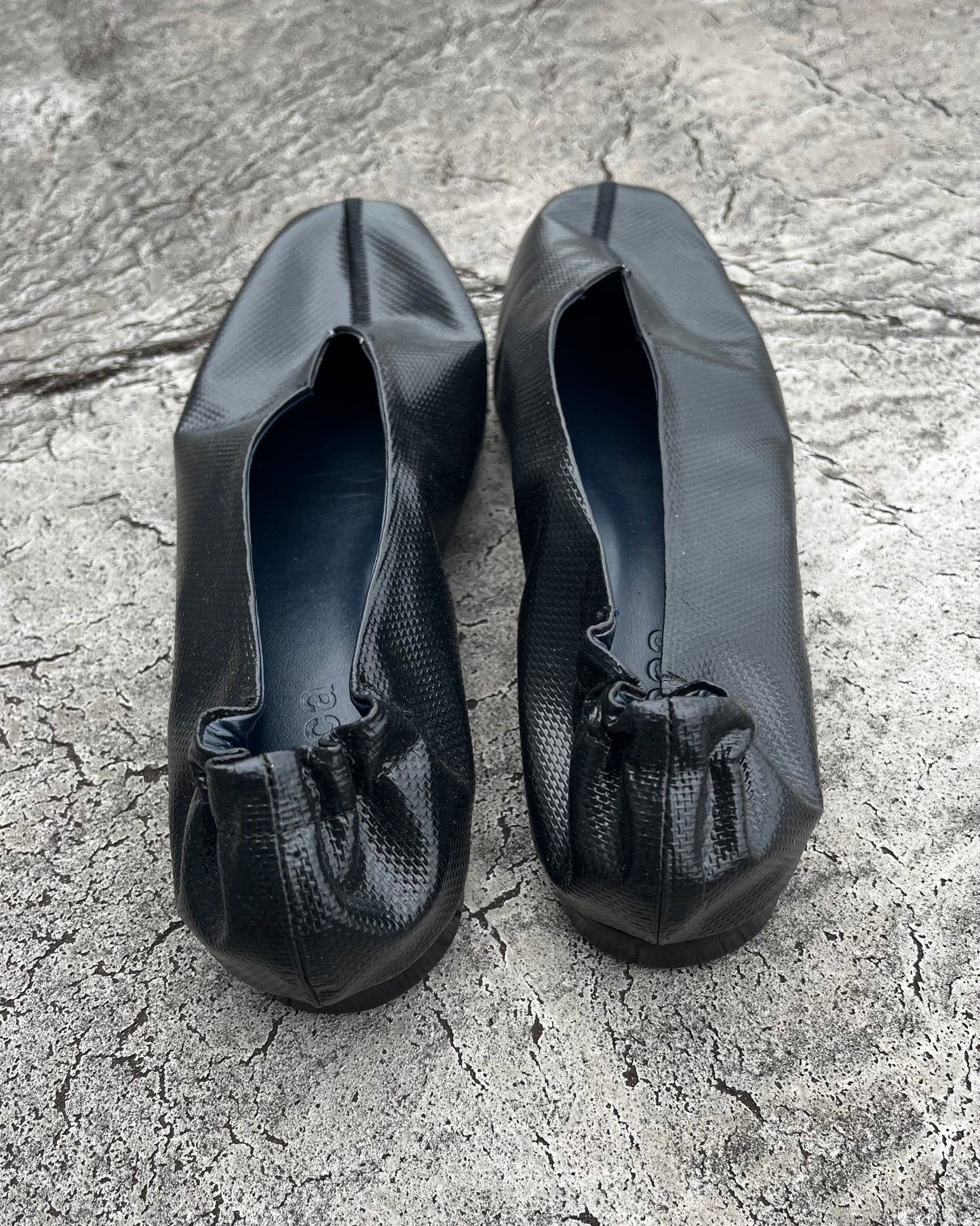 ZUCCA SLIP ON PLIMSOLES