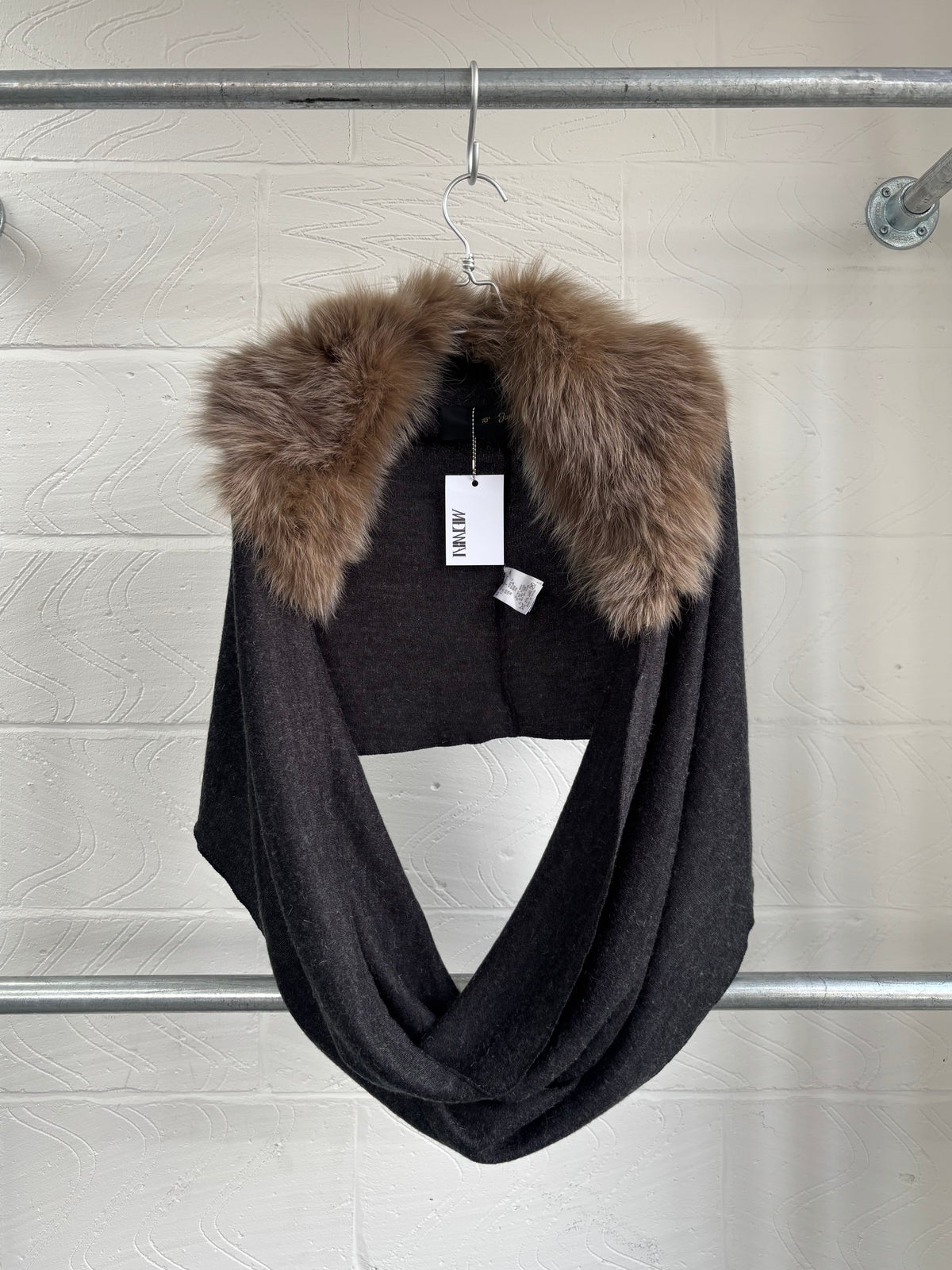 KNIT SHAWL WITH FOX FUR