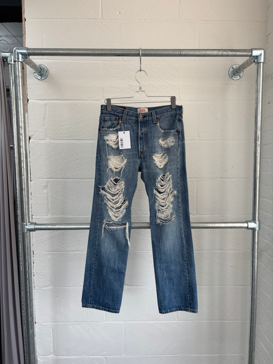 LEVI'S 501 RIPPED JEANS